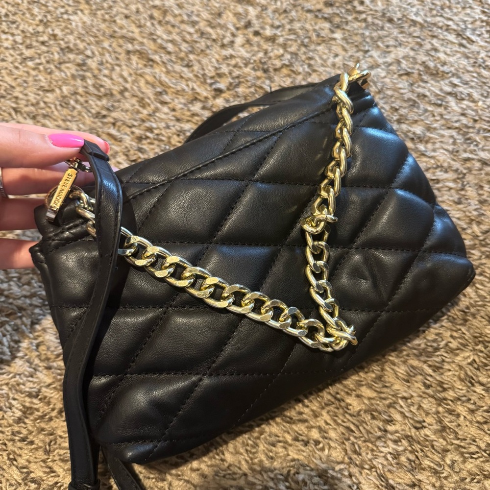Steve Madden Black Quilted Crossbody/Shoulder Bag - Picture 4 of 7